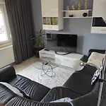 Apartment With A Parking Space - 17138 Rogoznica (Sibenik-Knin)