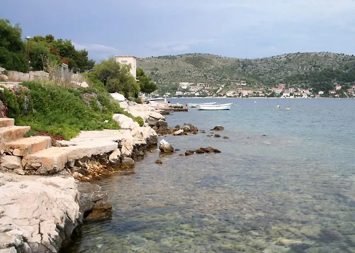 With A Parking Space - 17138 Apartman Rogoznica