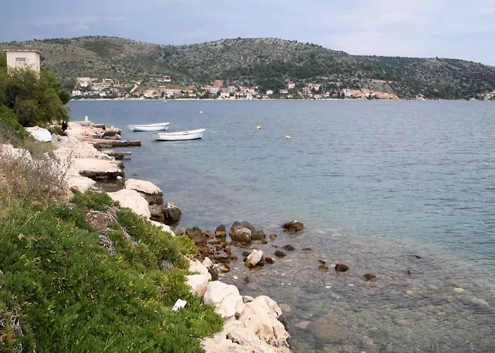 Apartman With A Parking Space - 17138 *