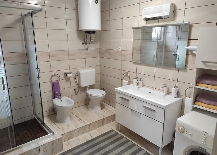 Apartman With A Parking Space - 17138 *